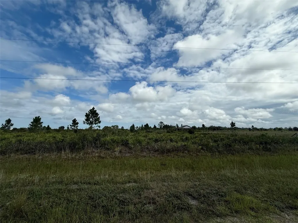 18619 NW 248th Street Okeechobee FL 34972