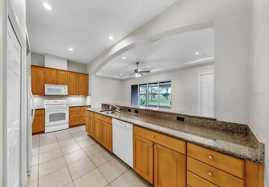 2433 Kensington Greens Drive Sun City Center FL 33573