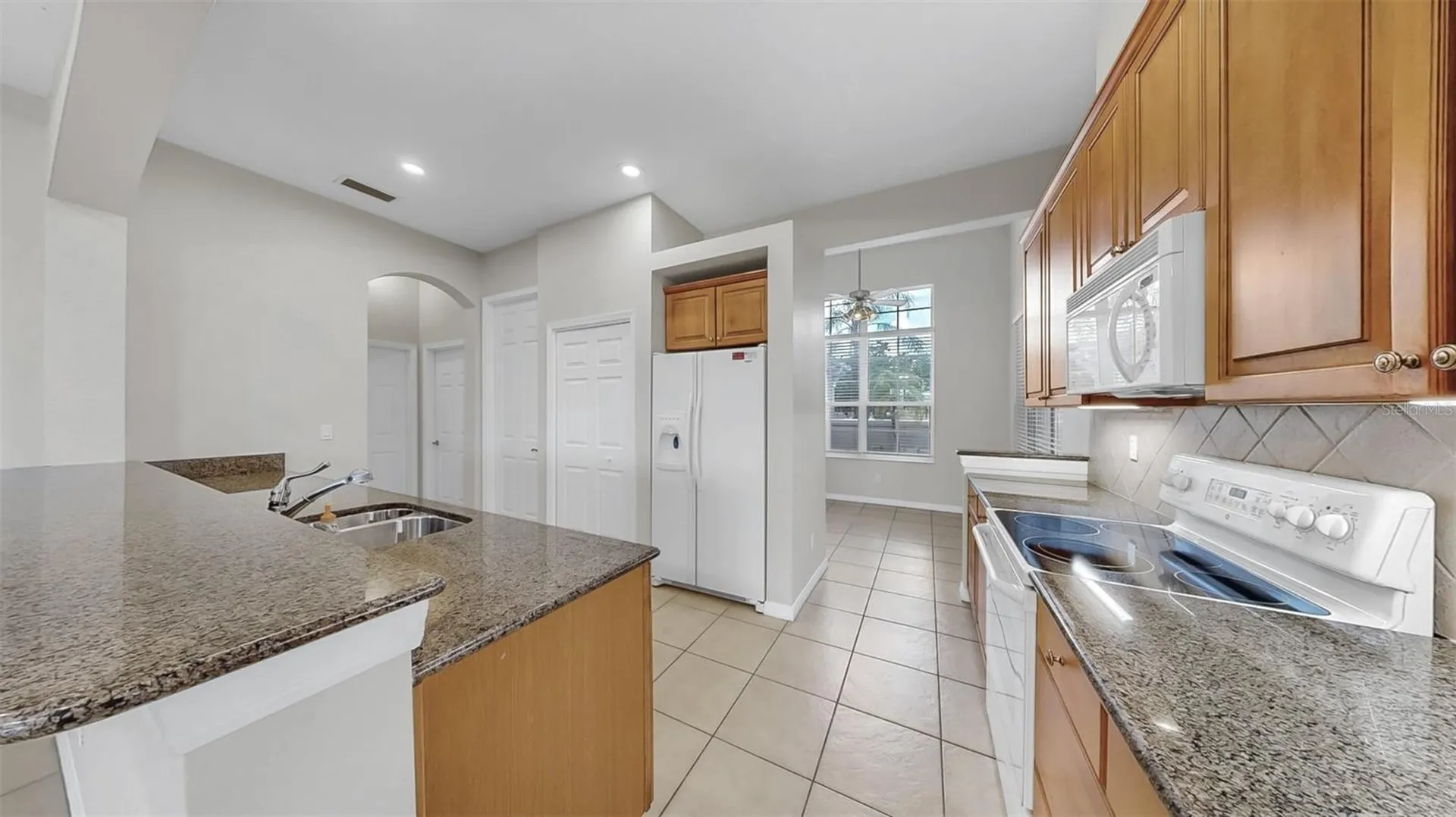 2433 Kensington Greens Drive Sun City Center FL 33573
