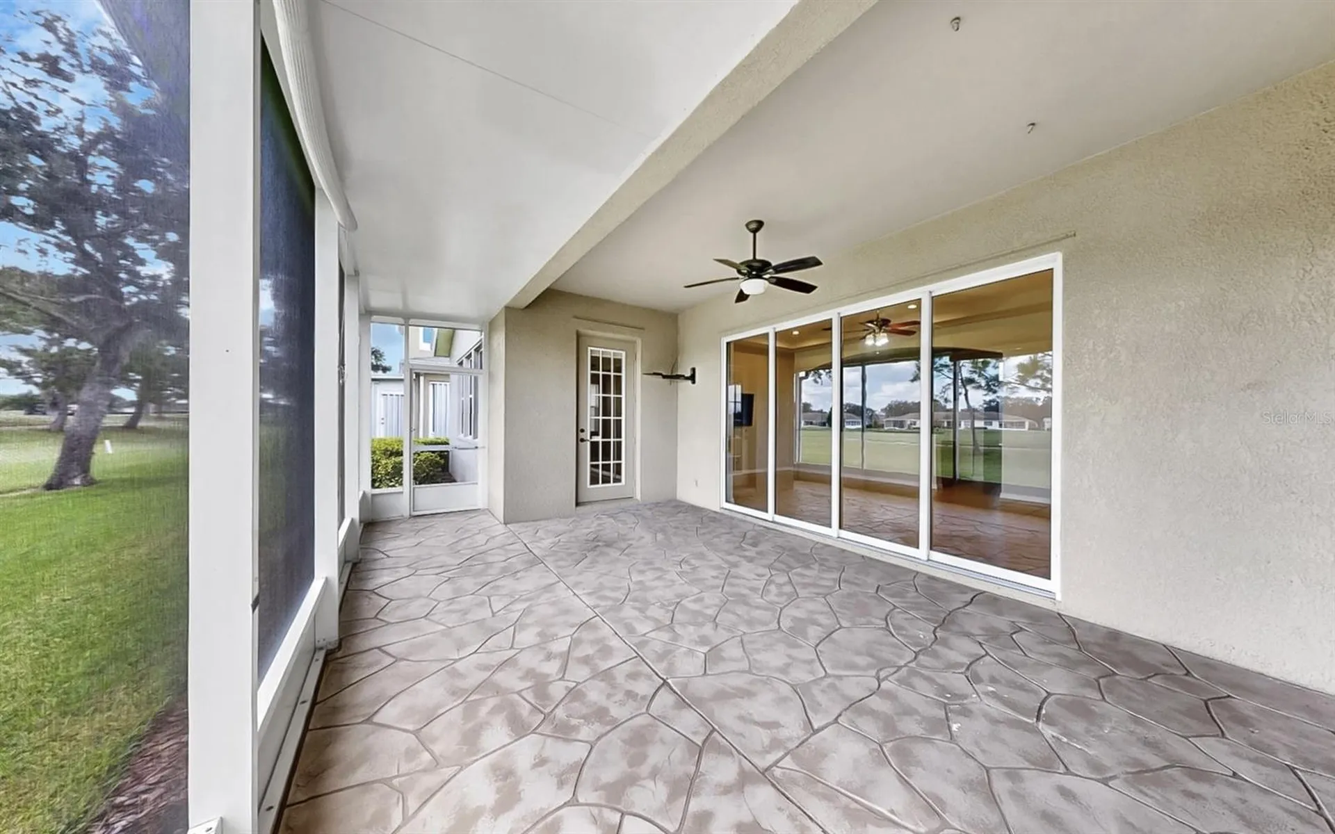 2433 Kensington Greens Drive Sun City Center FL 33573