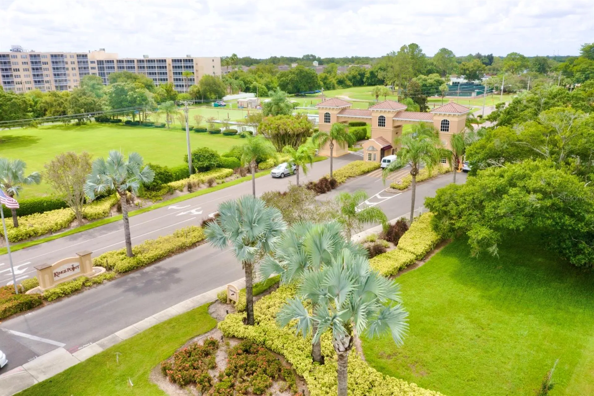 2433 Kensington Greens Drive Sun City Center FL 33573