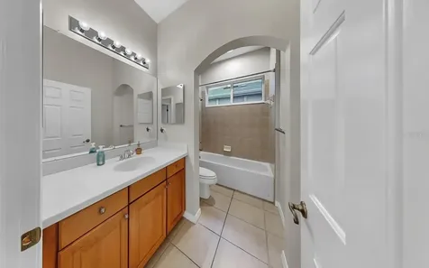 2433 Kensington Greens Drive Sun City Center FL 33573