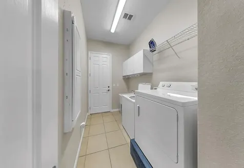 2433 Kensington Greens Drive Sun City Center FL 33573