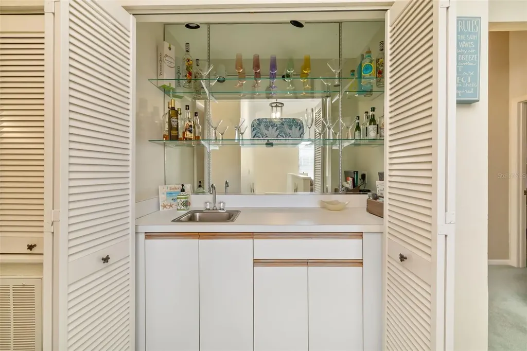 5287 Heron Way Sarasota FL 34231