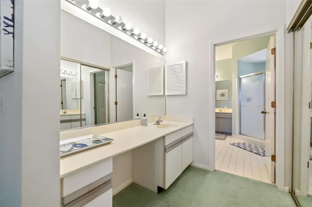 5287 Heron Way Sarasota FL 34231