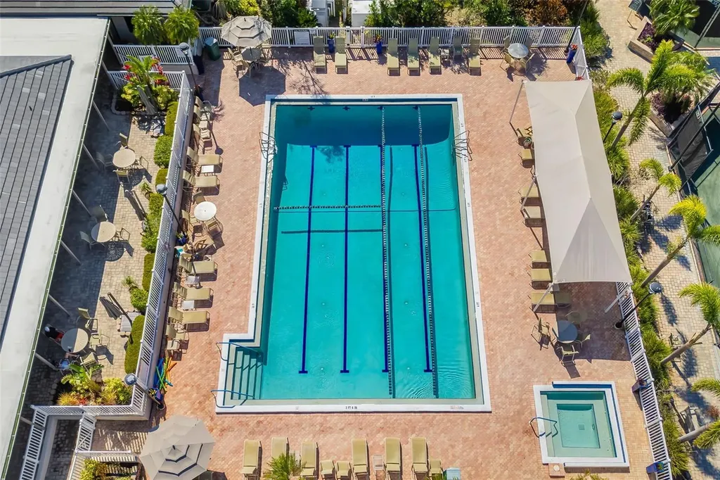 5287 Heron Way Sarasota FL 34231