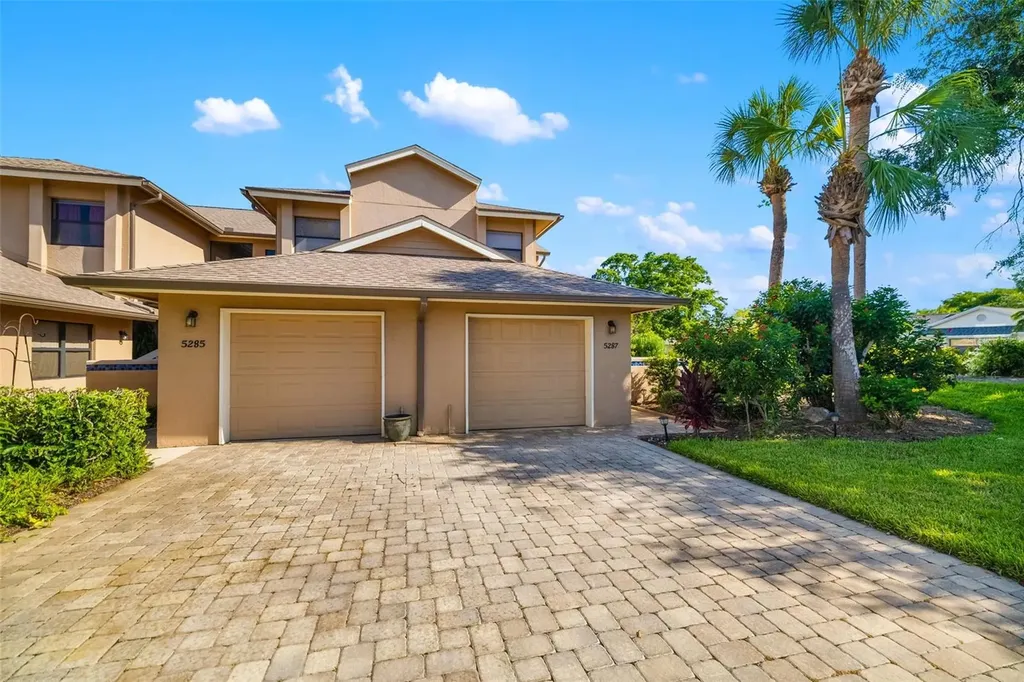 5287 Heron Way Sarasota FL 34231