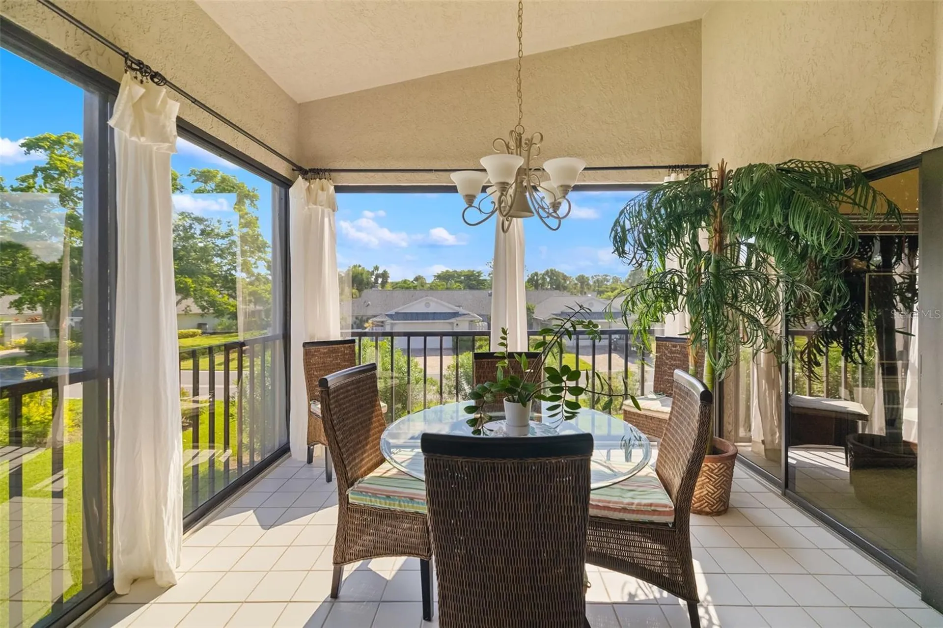 5287 Heron Way Sarasota FL 34231