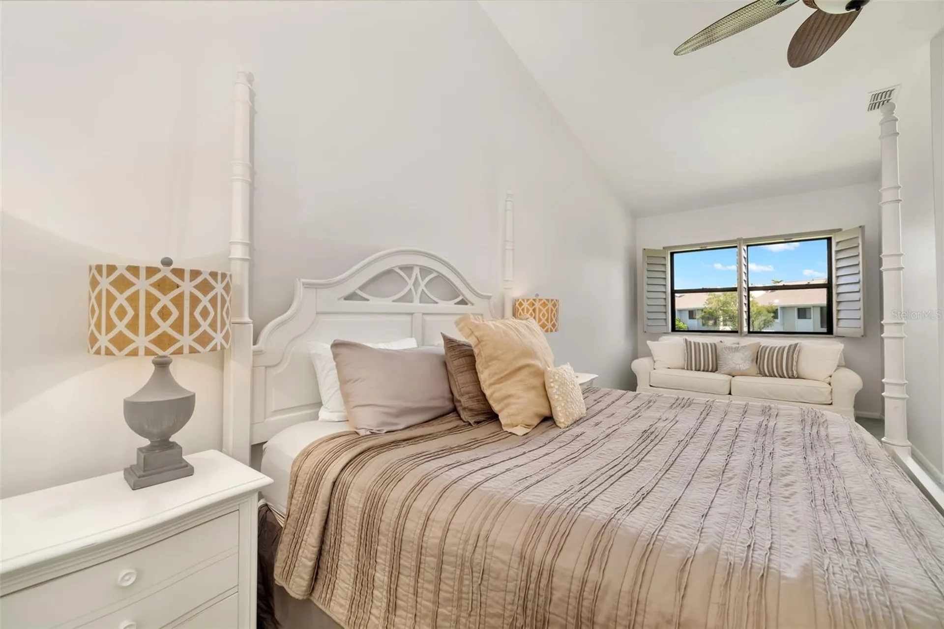 5287 Heron Way Sarasota FL 34231