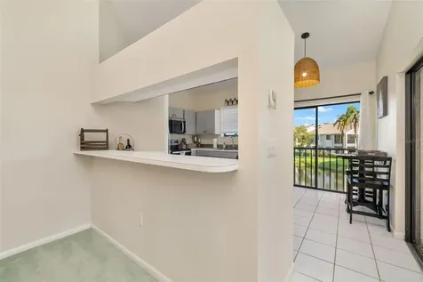 5287 Heron Way Sarasota FL 34231