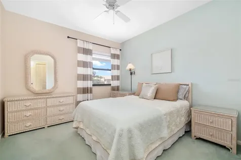 5287 Heron Way Sarasota FL 34231
