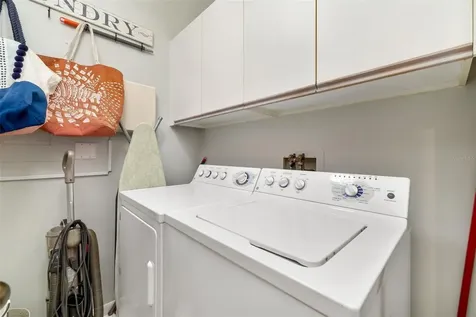5287 Heron Way Sarasota FL 34231
