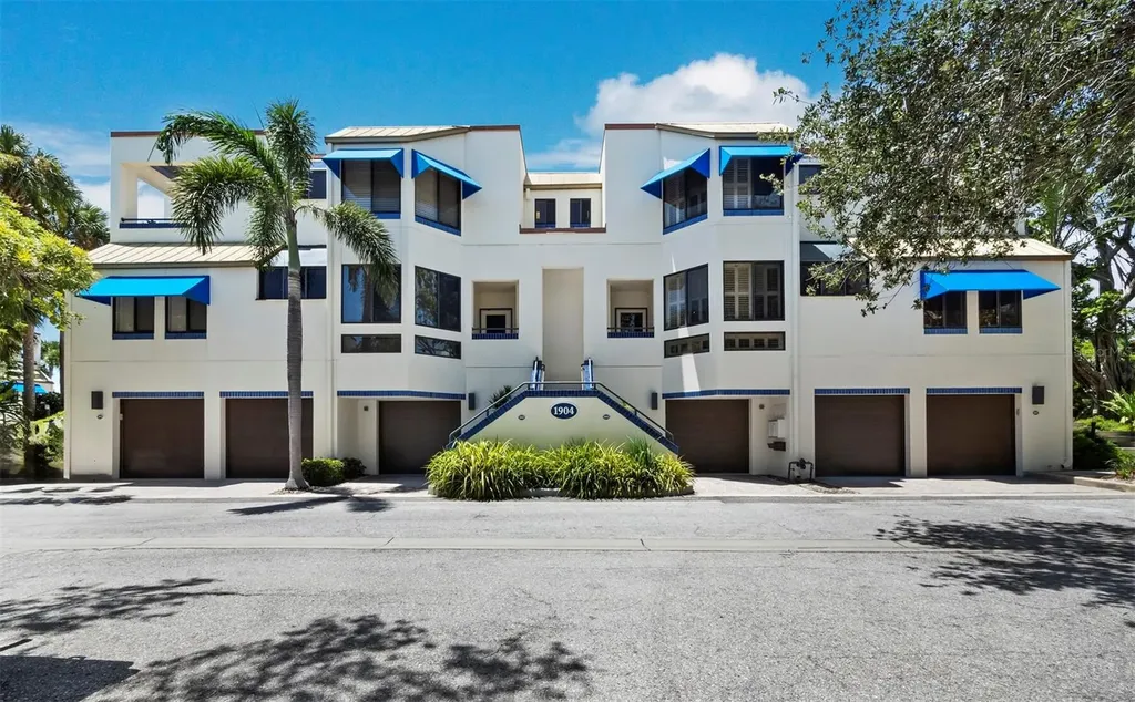 1904 Harbourside Drive Longboat Key FL 34228