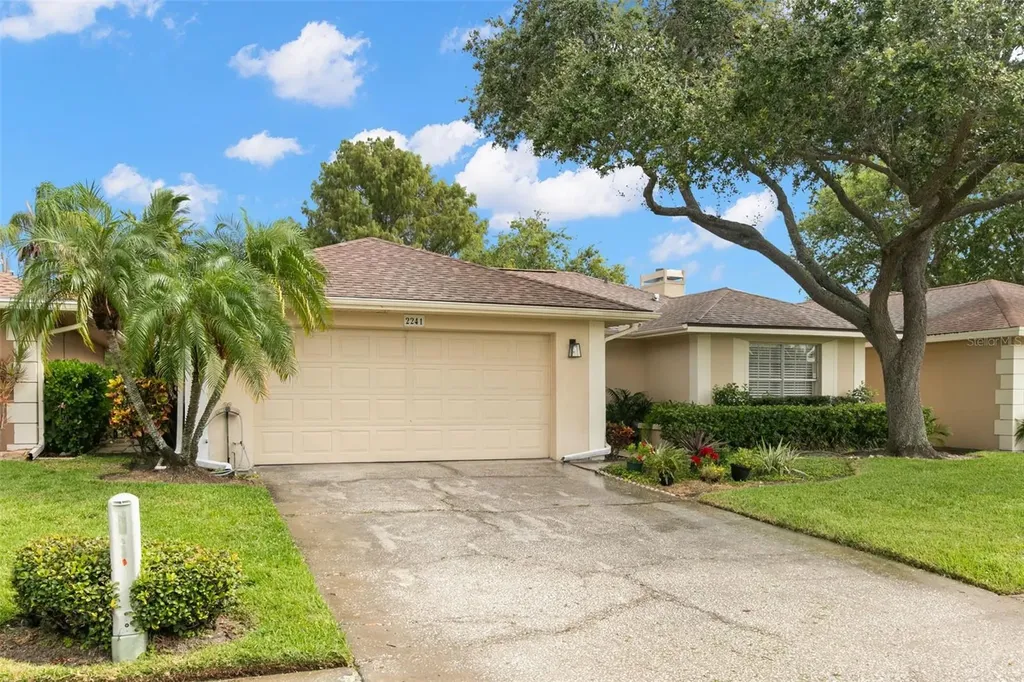 2241 Heron Circle Clearwater FL 33762