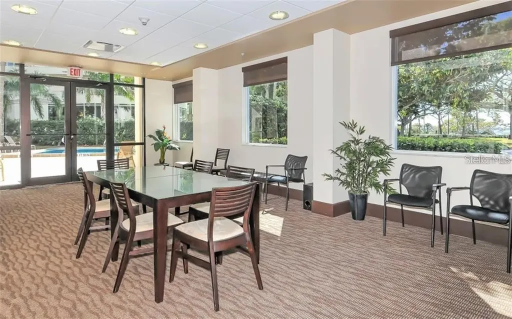 435 S Gulfstream Avenue Sarasota FL 34236