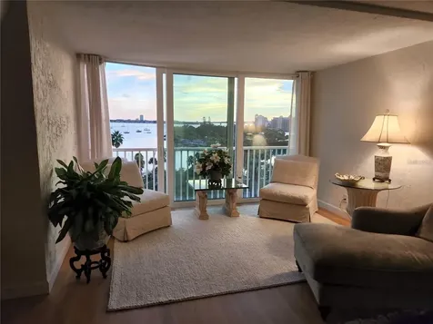 435 S Gulfstream Avenue Sarasota FL 34236
