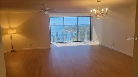 435 S Gulfstream Avenue Sarasota FL 34236
