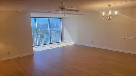 435 S Gulfstream Avenue Sarasota FL 34236