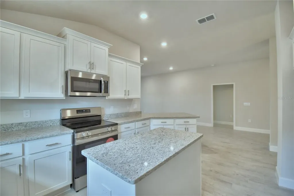 5208 Tennessee Ridge Court Auburndale FL 33823