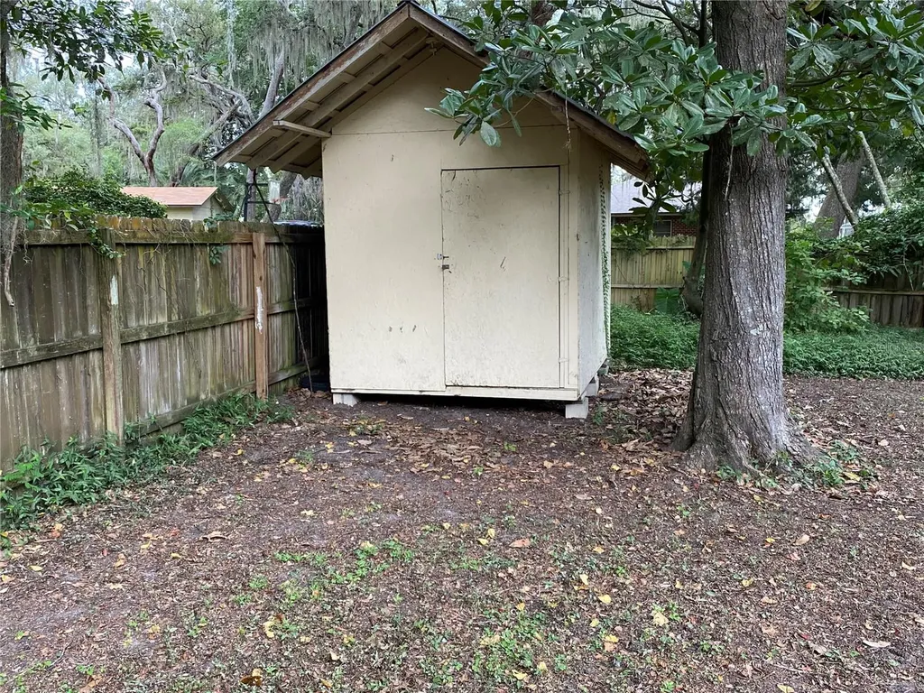6898 Cr 214 Melrose FL 32666