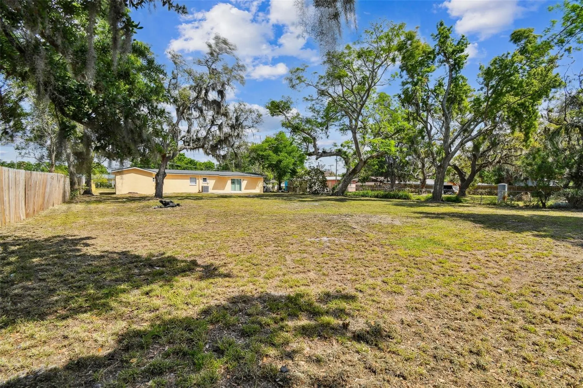 3414 Lindsey Street Dover FL 33527
