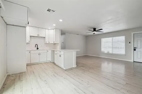 3414 Lindsey Street Dover FL 33527