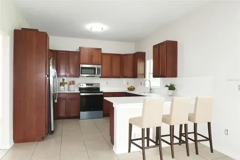 556 19th Street NW Ruskin FL 33570