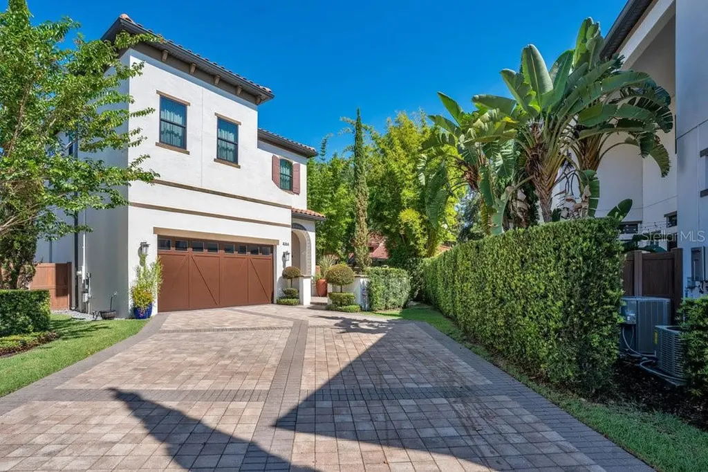 8364 Via Vittoria Way Orlando FL 32819