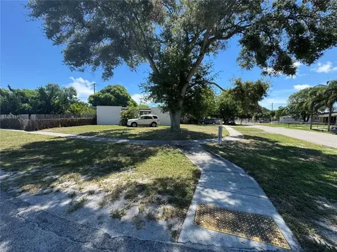408 Cheyenne Drive Lake Worth FL 33462