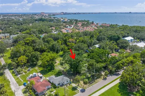 4026 34th Avenue S St Petersburg FL 33711