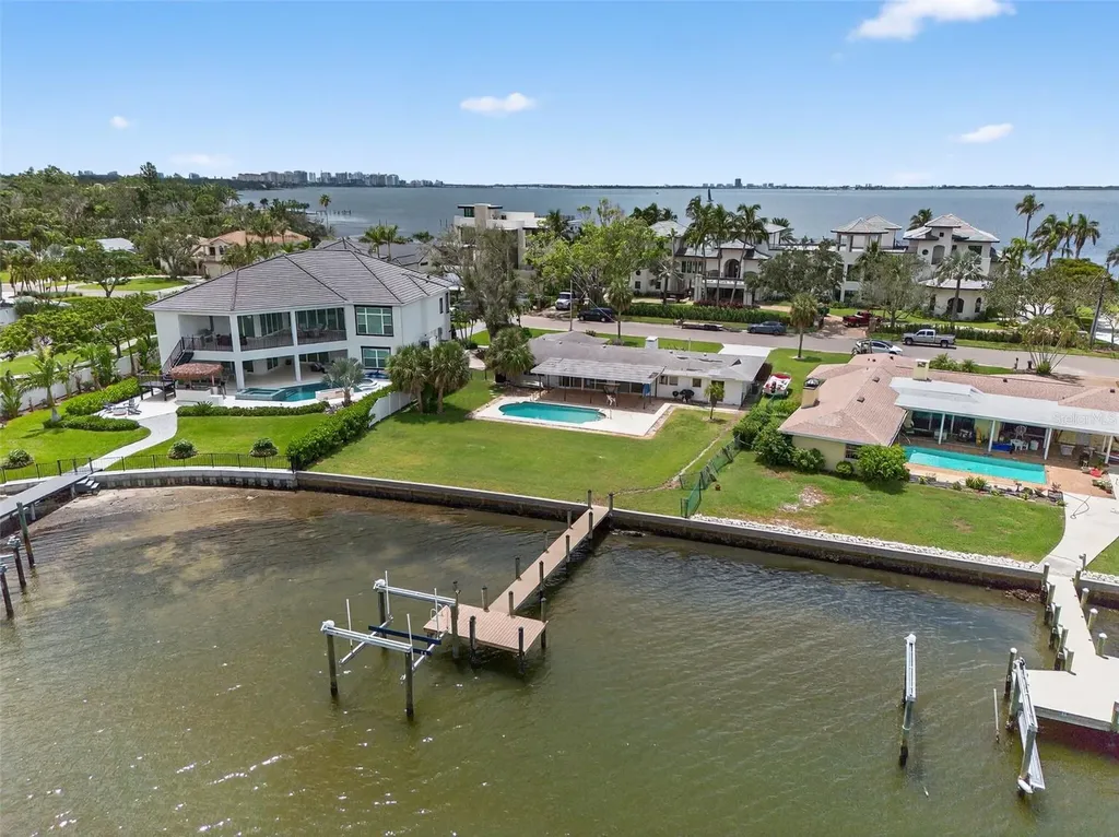 377 S Shore Drive Sarasota FL 34234