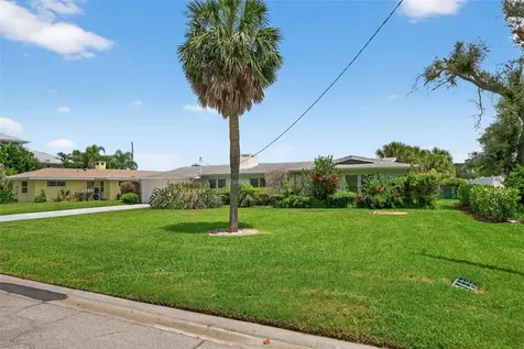 377 S Shore Drive Sarasota FL 34234