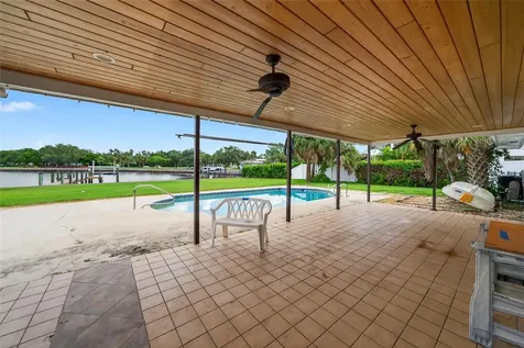 377 S Shore Drive Sarasota FL 34234