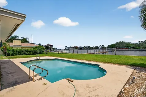 377 S Shore Drive Sarasota FL 34234