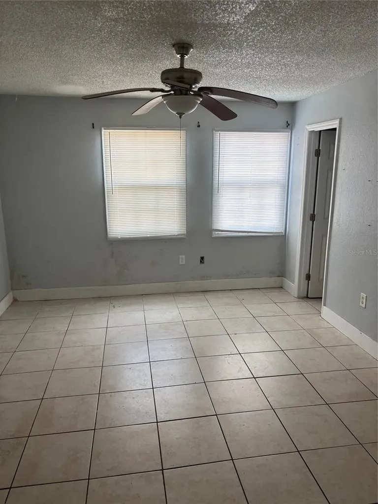 2779 L B Mcleod Road Orlando FL 32805