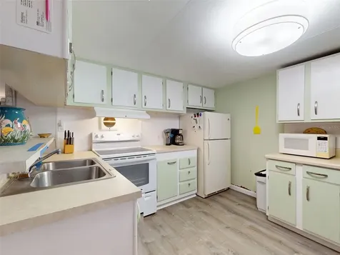 2201 S Ridgewood Avenue Edgewater FL 32141