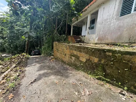 Carr 123 Km 64.5 Bo Caniaco Utuado PR 00641