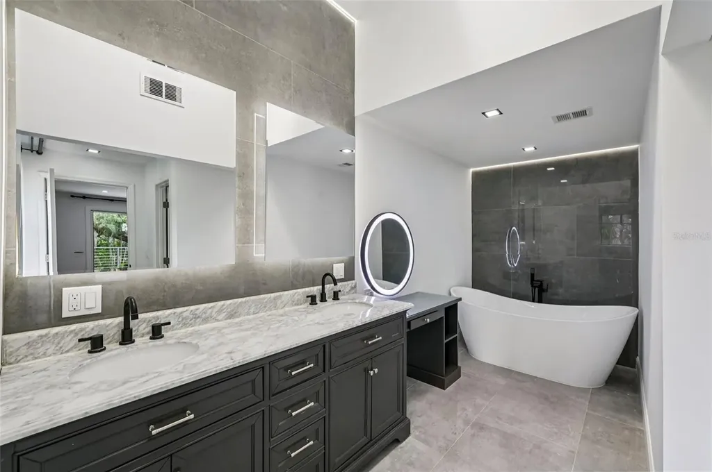 4392 Brandywine Drive Sarasota FL 34241