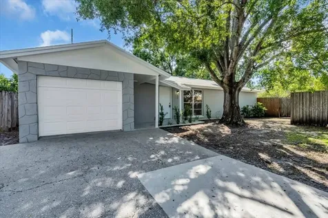 6702 Glen Forest Court Tampa FL 33615
