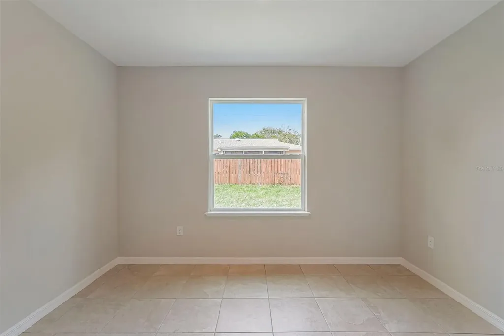 12899 Stillwater Avenue Astatula FL 34705