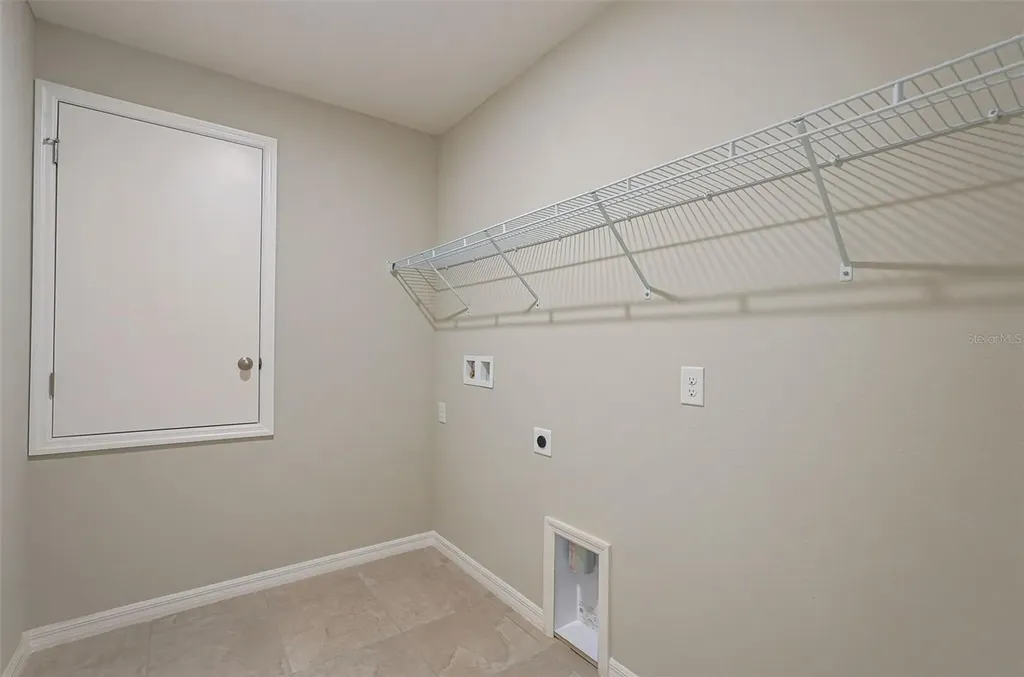12899 Stillwater Avenue Astatula FL 34705