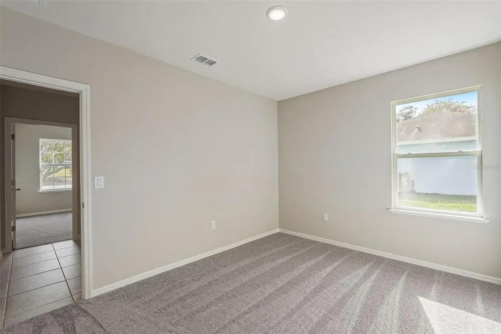 12899 Stillwater Avenue Astatula FL 34705