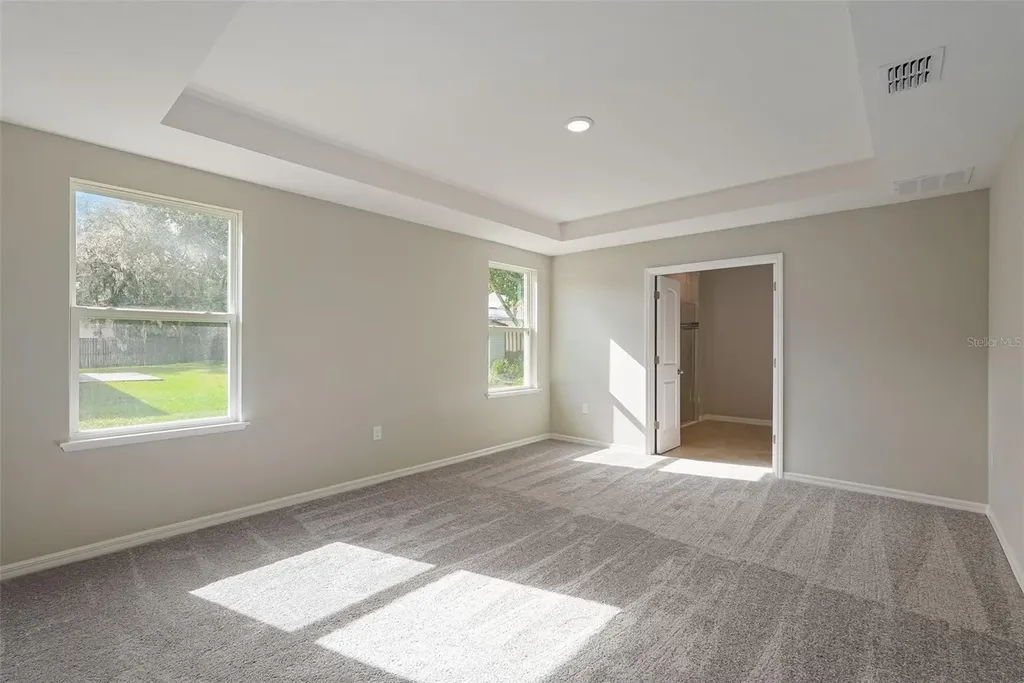 12899 Stillwater Avenue Astatula FL 34705