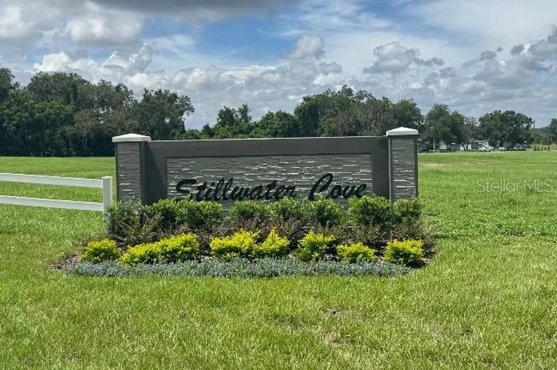 12899 Stillwater Avenue Astatula FL 34705