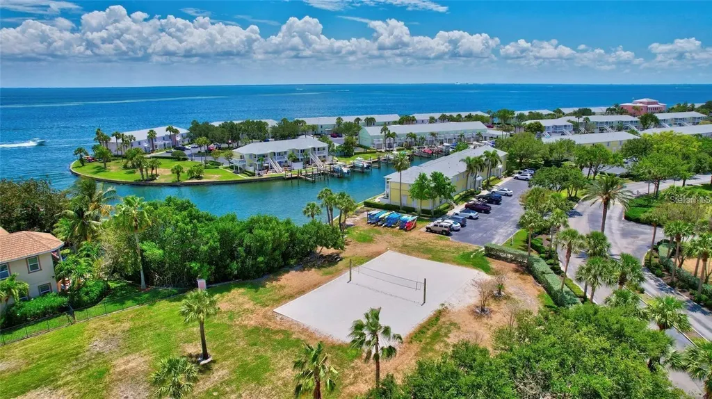 5006 Starfish Drive SE St Petersburg FL 33705