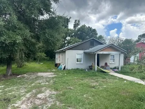 138 W Volusia Avenue Deland FL 32720