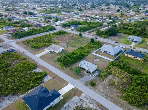 2612 24th Street SW Lehigh Acres FL 33976