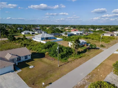 2612 24th Street SW Lehigh Acres FL 33976