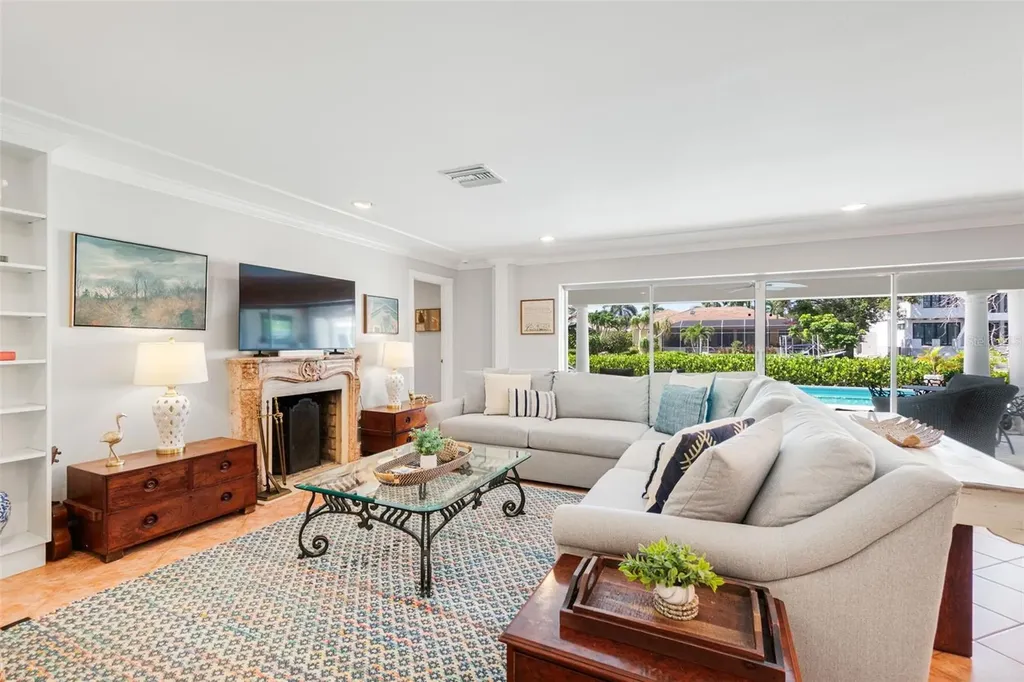 396 Bob White Drive Sarasota FL 34236