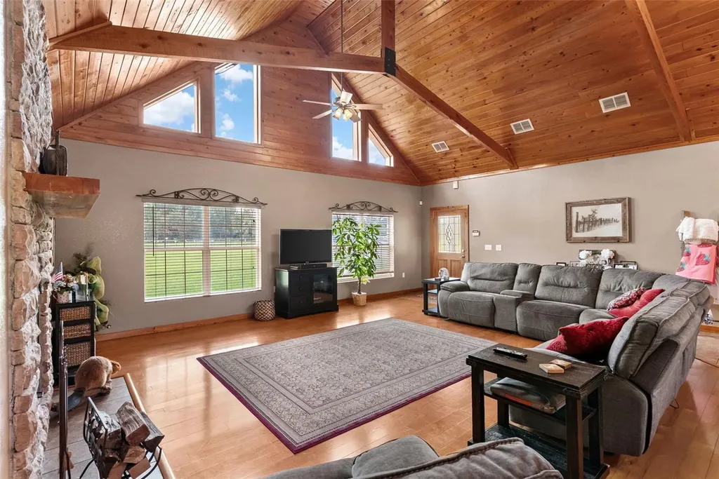 12136 Mcintosh Road Thonotosassa FL 33592